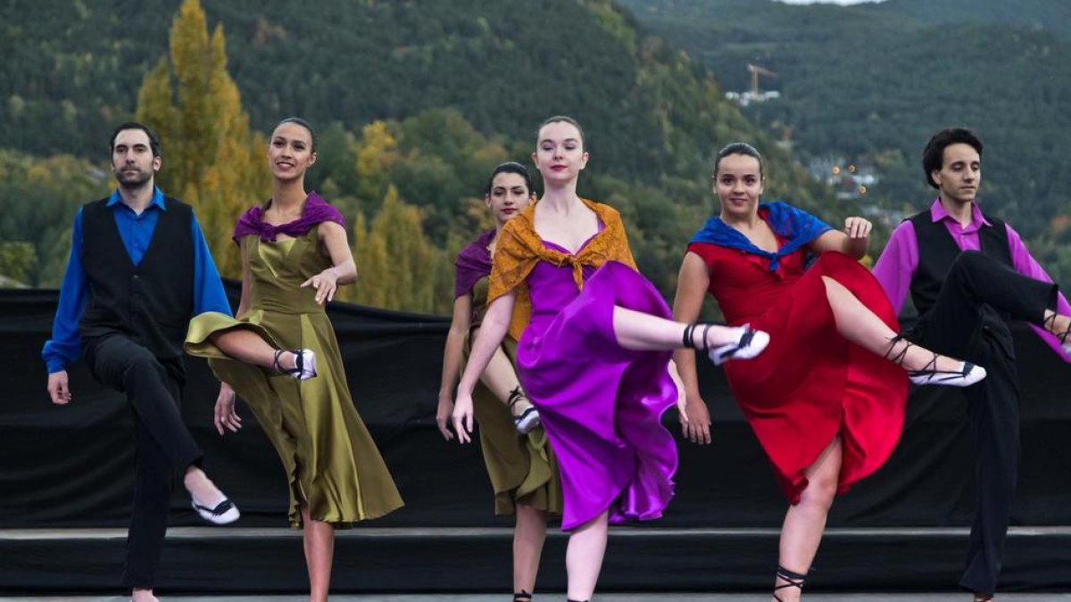 Una de les danses que s'han ofert al Contradans