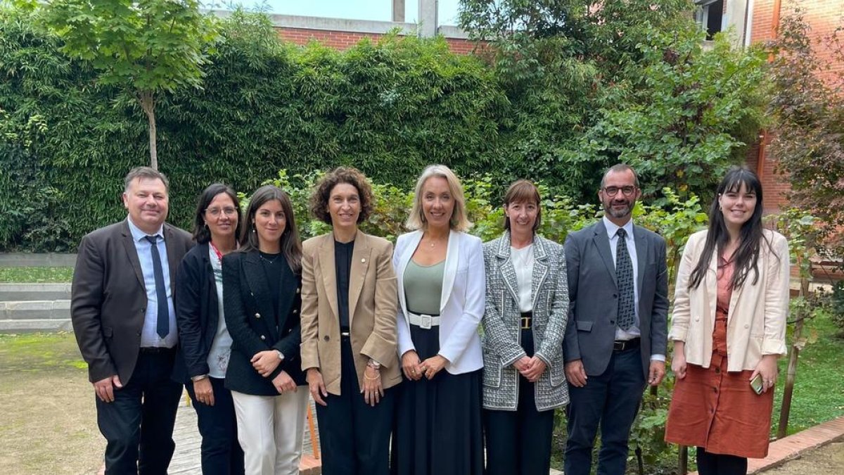 La delegació andorrana amb Nadia Pellefigue