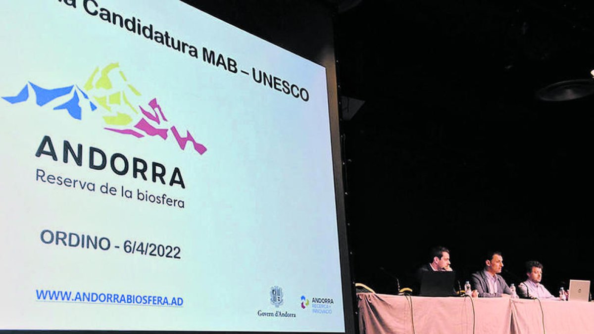 Una reunió informativa sobre la Reserva de la Biosfera.