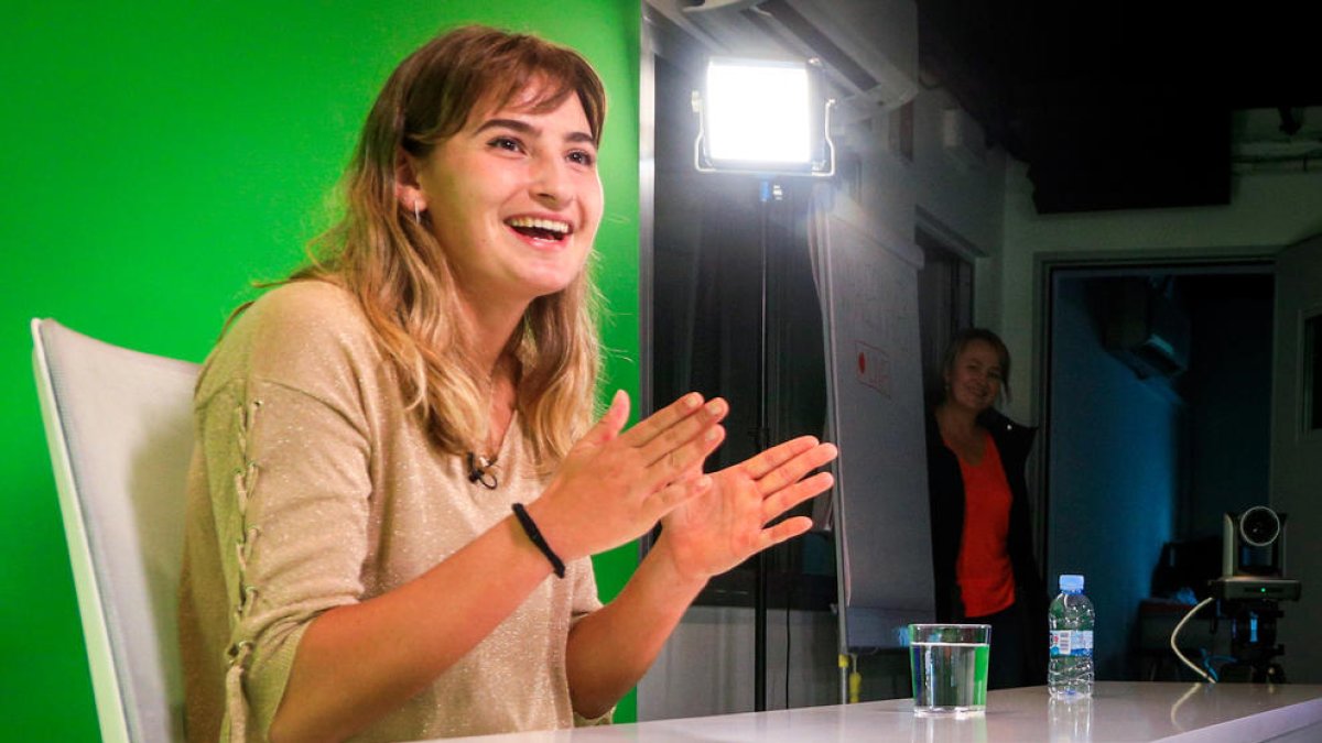 La tennista Vicky Jiménez Kasintseva al plató de Diari TV.