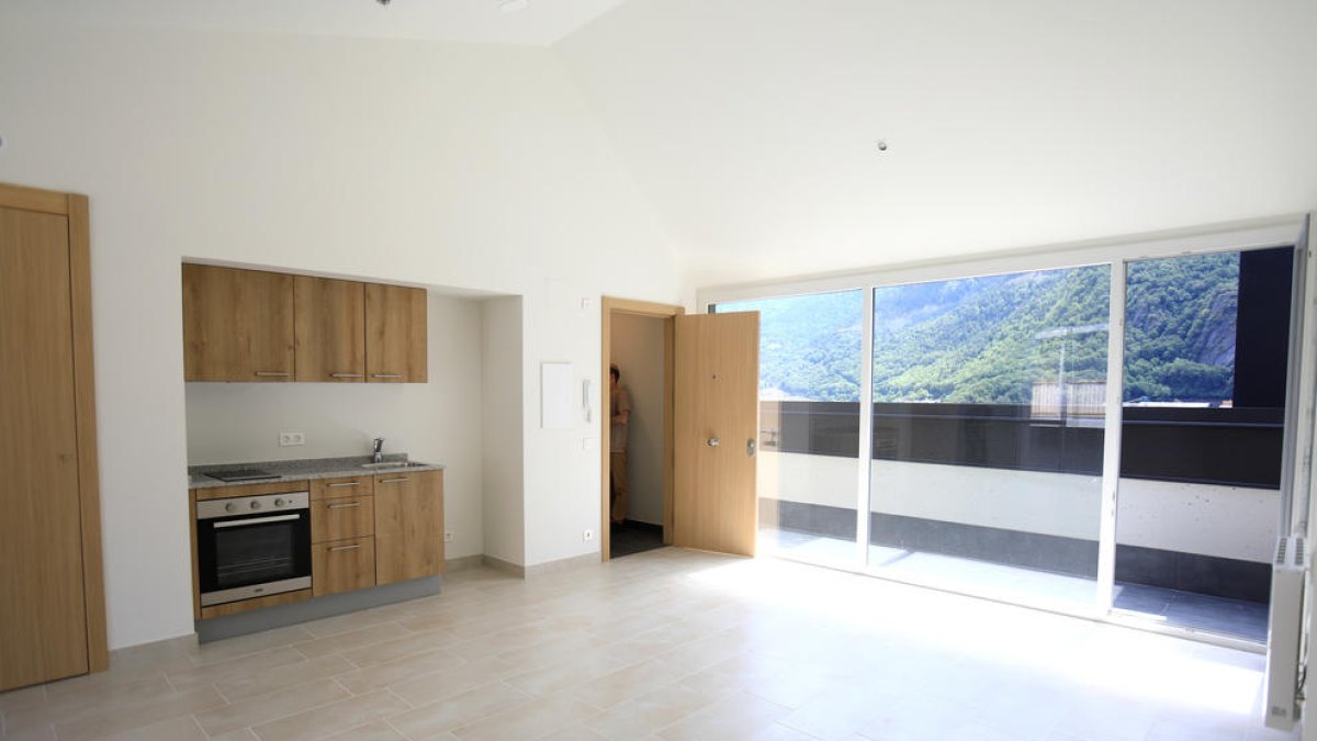 Un dels pisos de la Casa Aristot Mora.