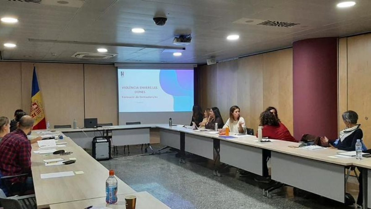 Les classes es reparteixen en tres sessions