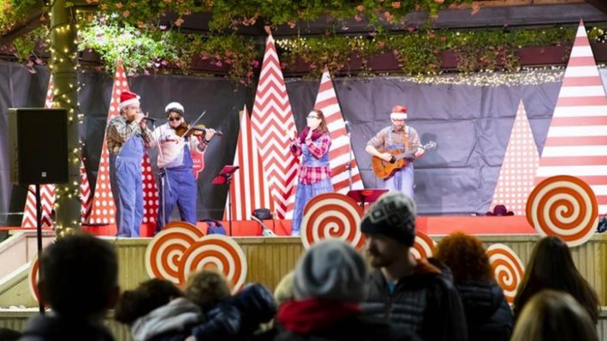 Neret after shopping