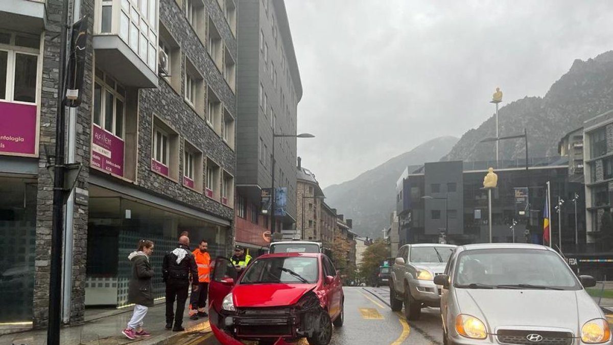 Accident de trànsit a Prat de la Creu