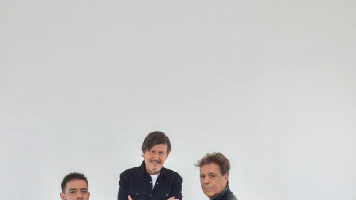 Els membres del grup Los Secretos.