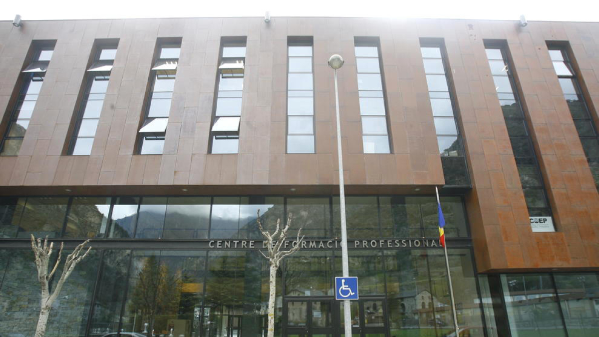 El centre de formació professional d'Aixovall