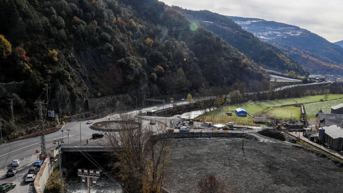 La nova rotonda ja ha entrat en servei.