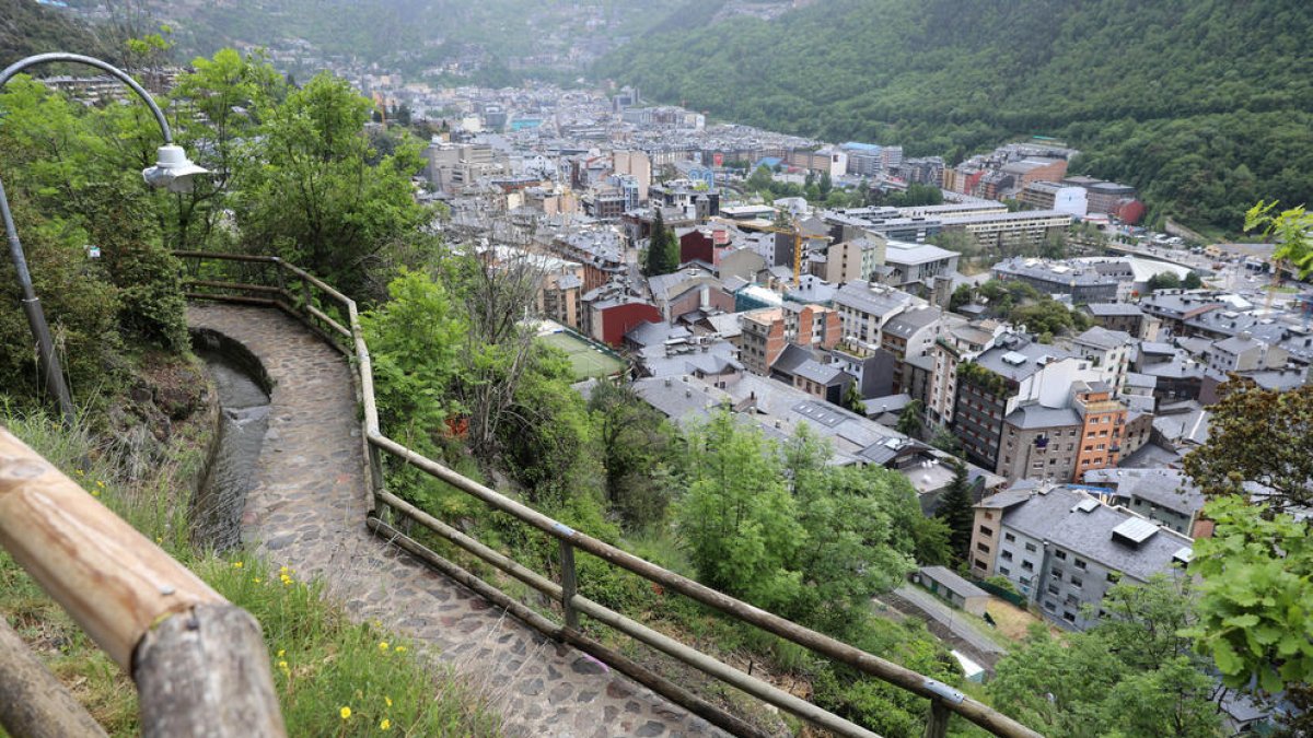 Un tram del rec del Solà.