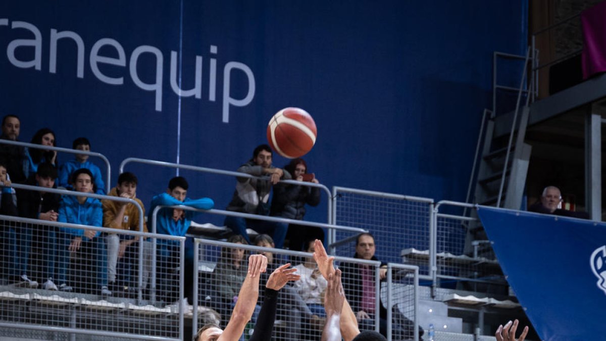 El MoraBanc Andorra supera el Valladolid amb un descomunal Dee (94-70)