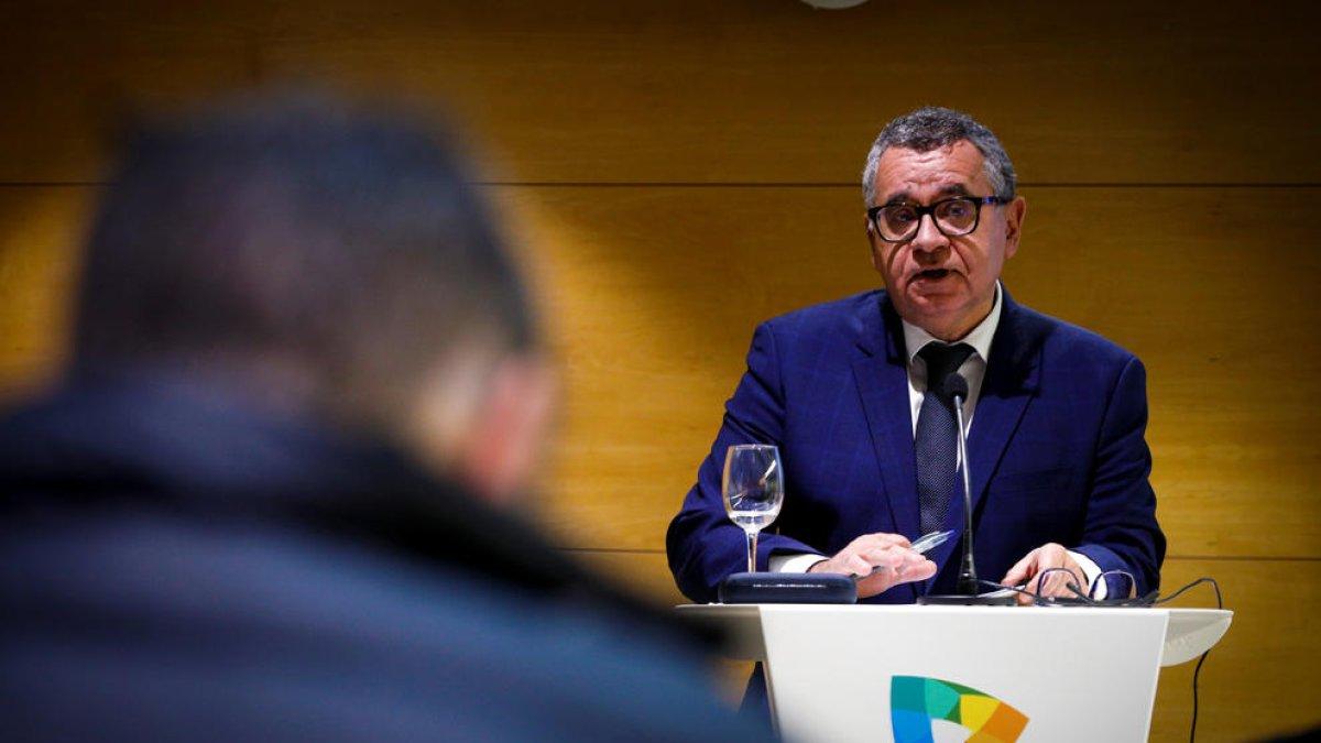 Albert Moles durant la trobada de Nadal amb la premsa.