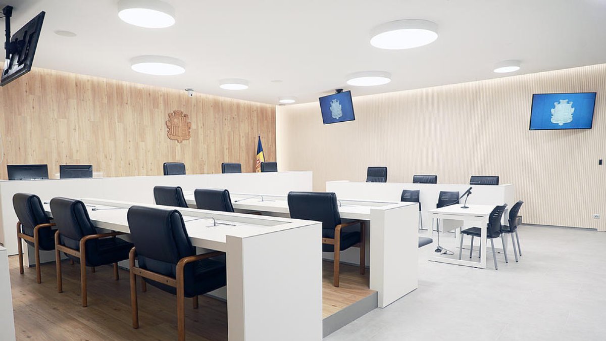 Una sala de la seu de la Justícia.