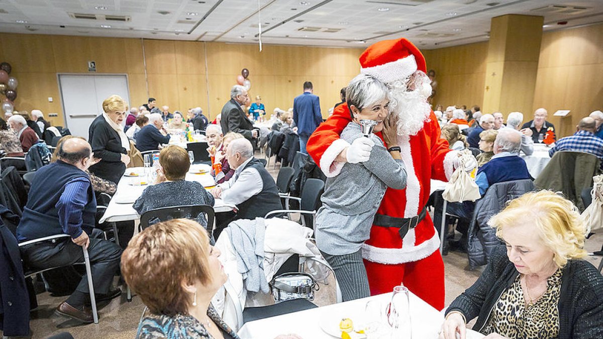 Més de 250 padrins van participar a la celebració.