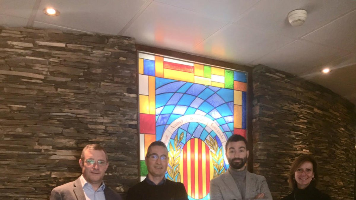 Un possible trambia i ferrocarril al país