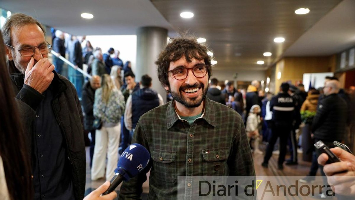 El número 1 de Concòrdia a la capital, Martí Alay, avui al col·legi electoral