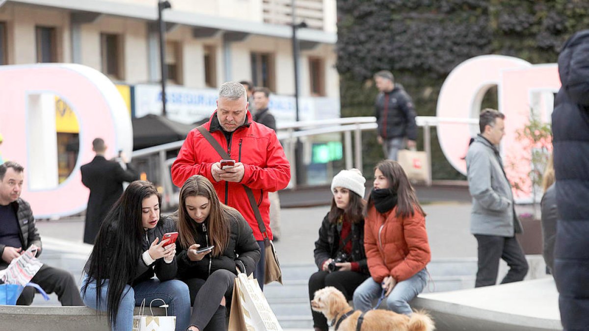 Els abonaments a internet creixen un 2,8% a l'abril