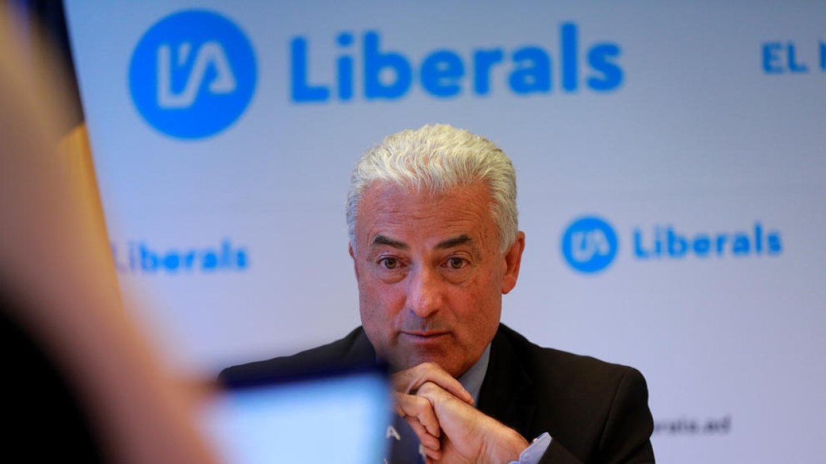 Josep Maria Cabanes en un acte del partit Liberal.