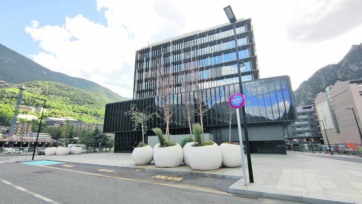 La justícia ha decretat la resolució del contracte de compravenda del cotxe.