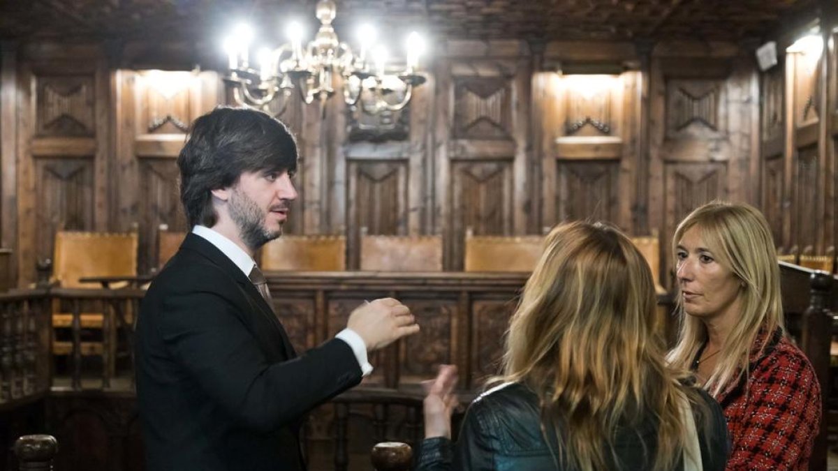Els síndics amb Isabel de la Parte aquest matí