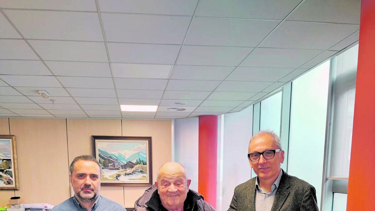 Els cònsols de Canillo amb el mossèn Ramon.