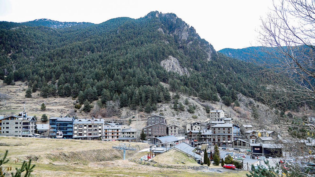 El terreny on es vol construir el projecte.