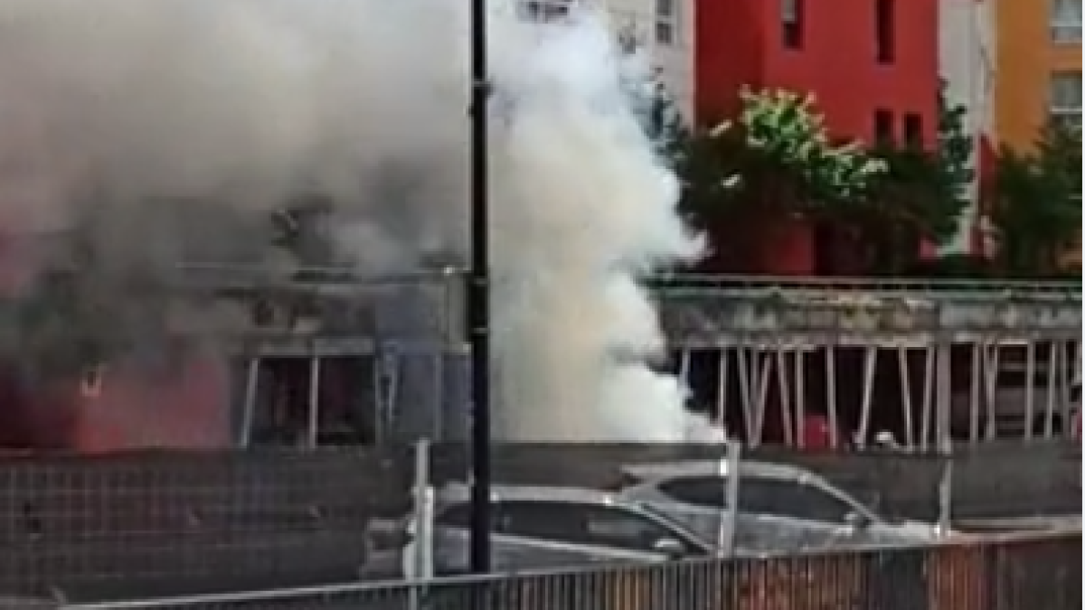 Incendi d'un cotxe a Terra Vella