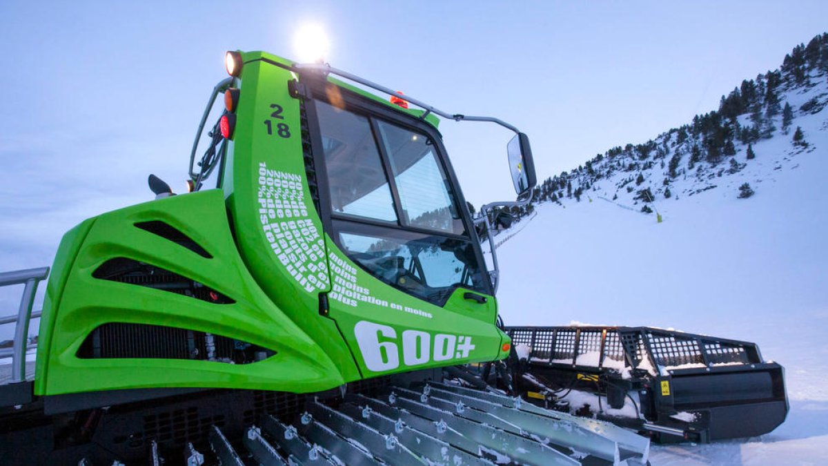 Una màquina verda de les finals de Copa del Món.