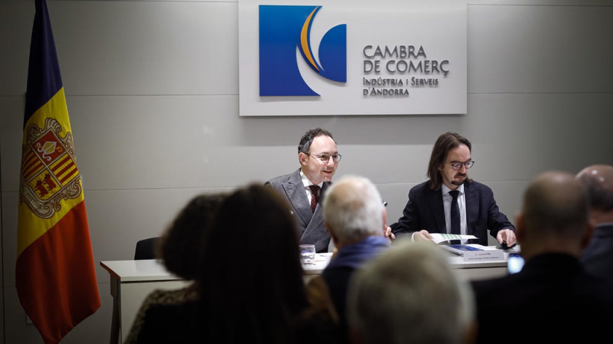 Acte amb empresaris de la CCIS per l'informe de l'Acord d'Associació UE