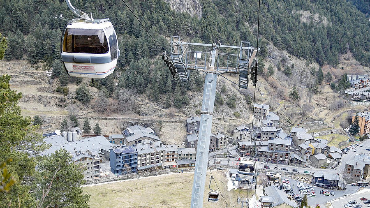 Els prats que hi ha al costat del telecabina d'Arinsal.