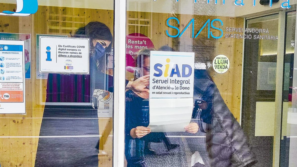 Un dels canals habituals del SIAD són les visites presencials als centres d'atenció primària (CAP).