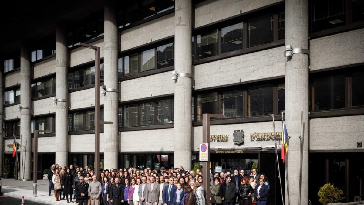 Concentració pel Dia de la Dona a Govern