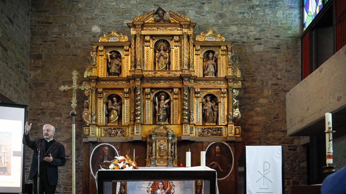 Vives en la presentació de la restitució d'una de les peces del retaule de l'església de Santa Eulàlia d'Encamp
