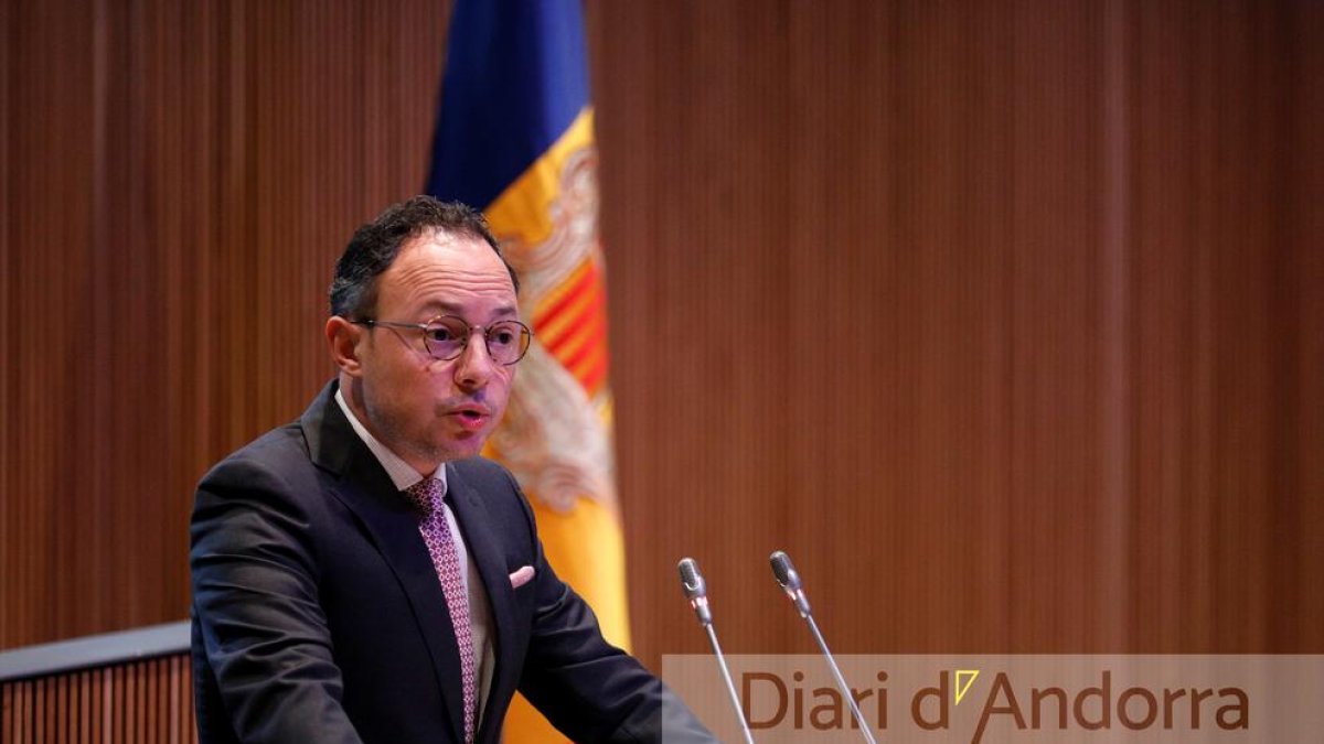 Xavier Espot durant el discurs d'investidura