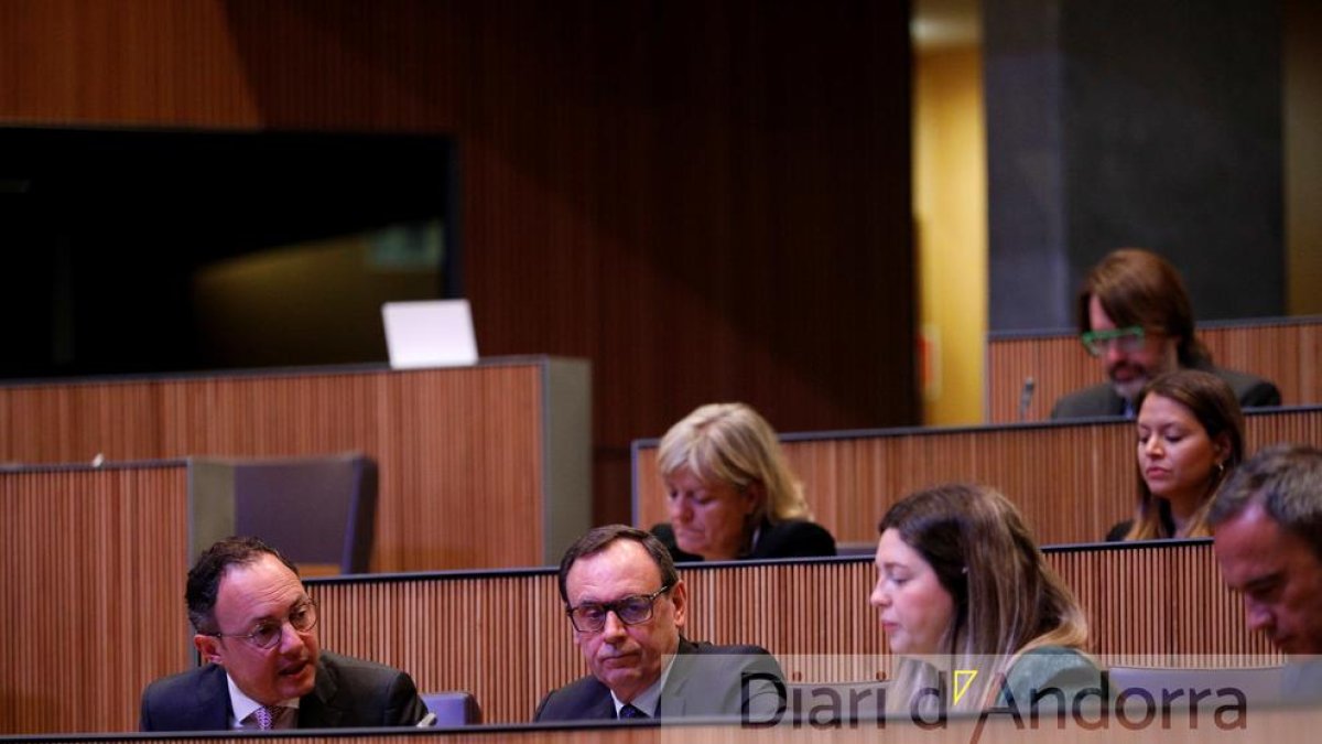 La bancada demòcrata al discurs d'investidura