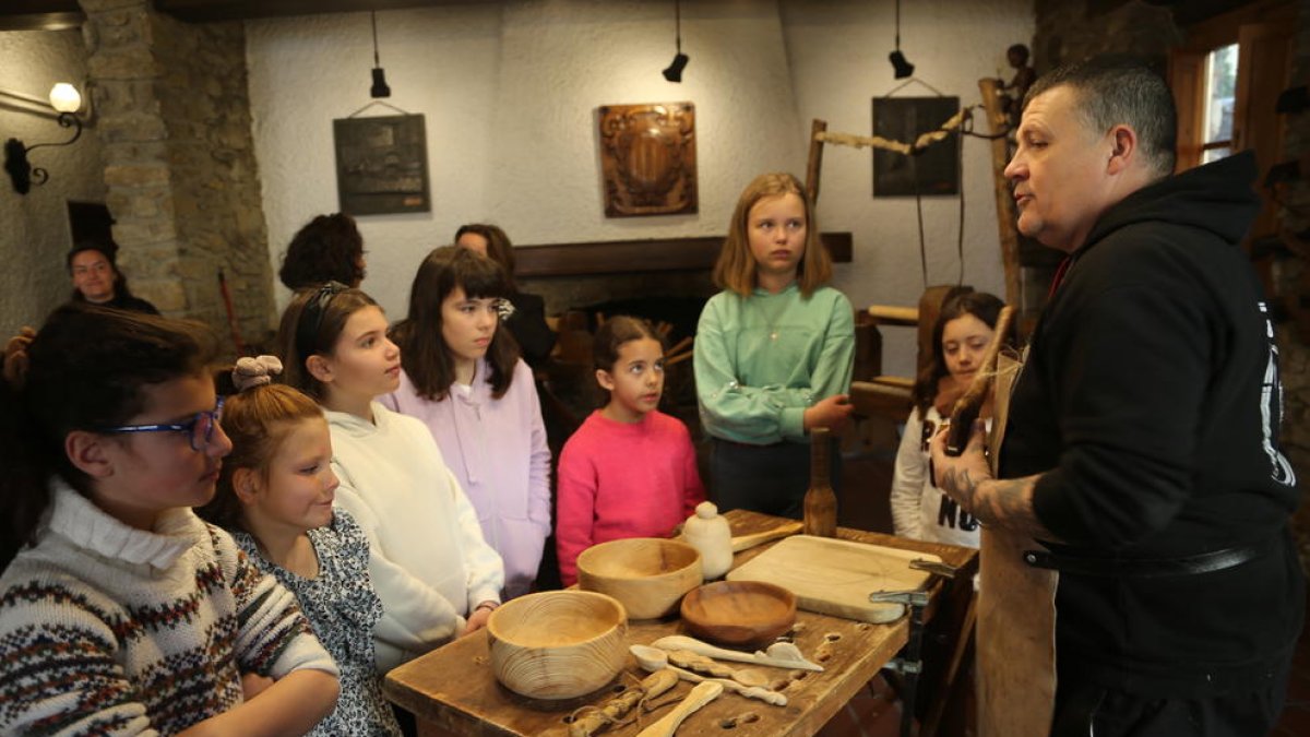 Taller de talla de fusta a Sant Julià