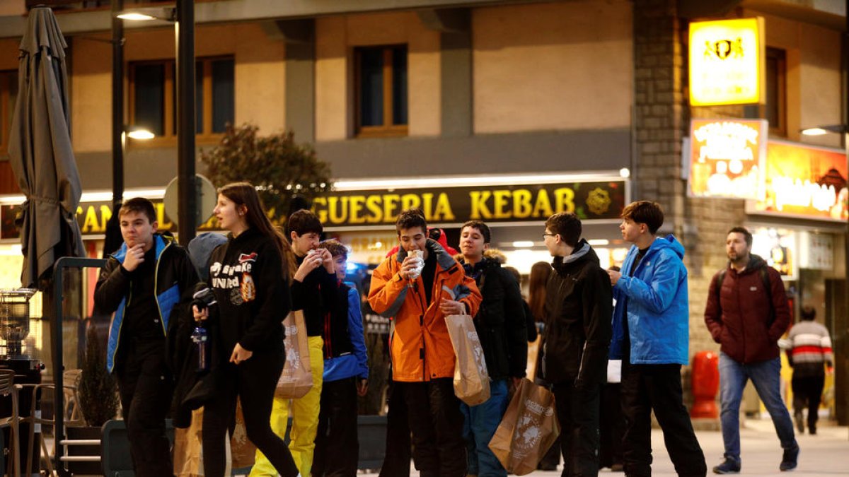 Turistes pels carrers de la capital.