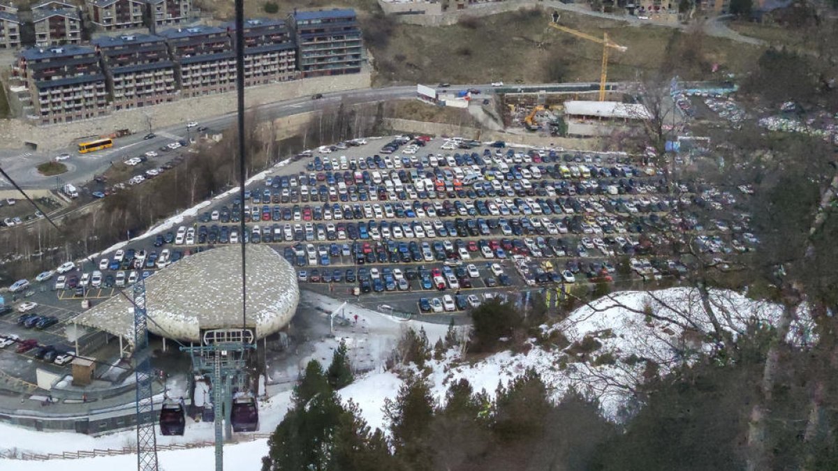 L'aparcament del sector del Tarter