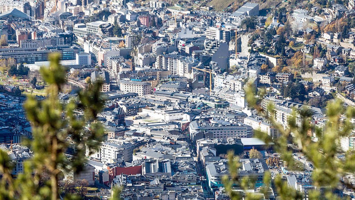 Vista de les parròquies d'Andorra la Vella i Escaldes-Engordany.
