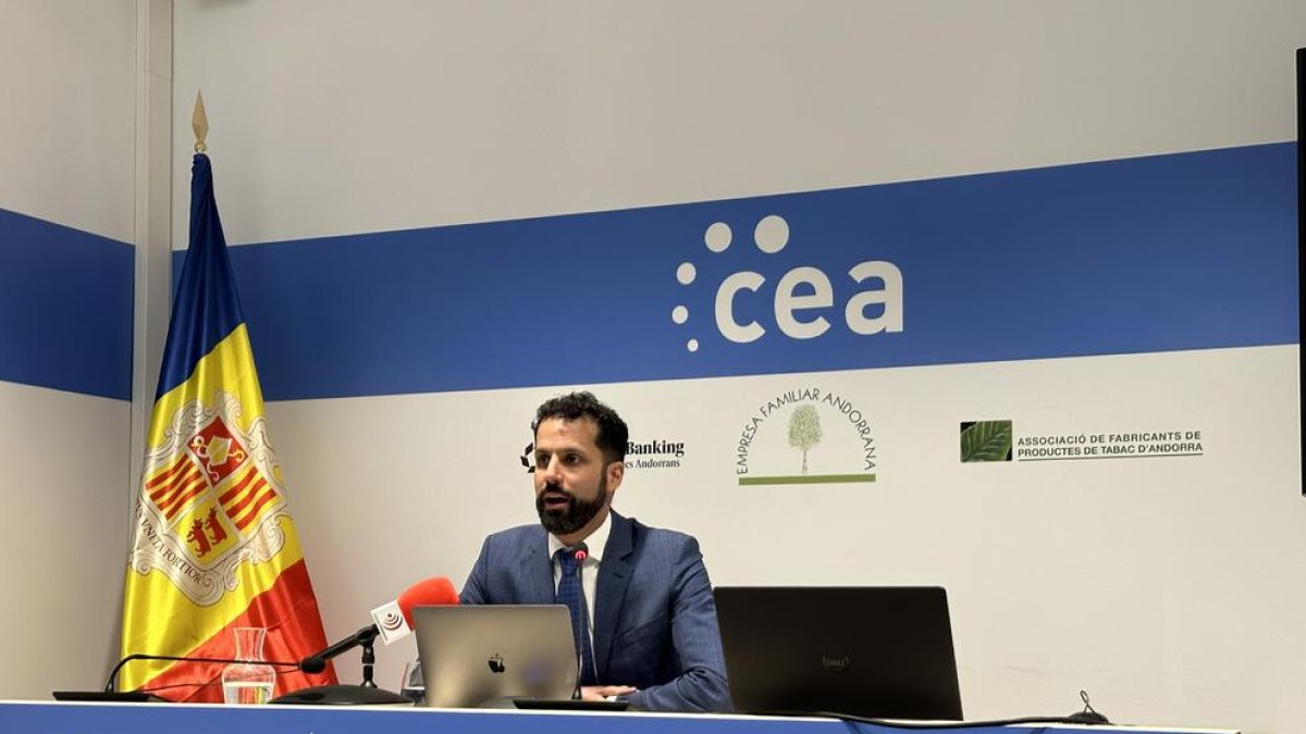 Director de la Confederació Empresarial Andorrana (CEA) i gerent de l'Associació del Transport Públic i de Viatgers (ATVA), Iago Andreu,