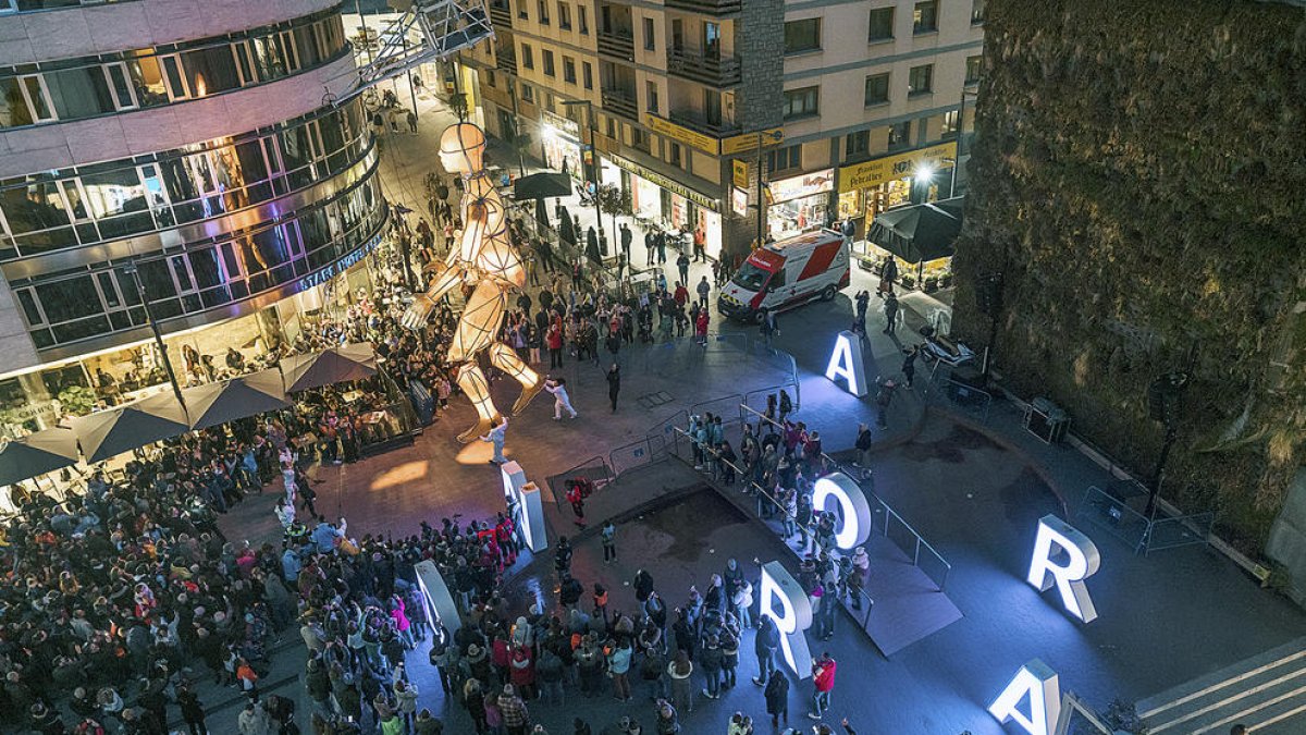 Les finals escalfen motors amb La Fura dels Baus