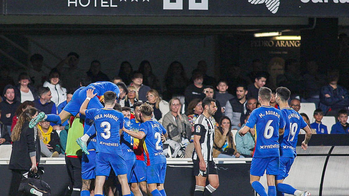 Celebració del primer gol de l'FC Andorra a Cartagena.