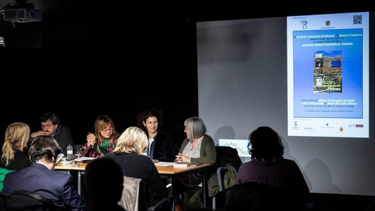 Presentació de l'obra 'Accions dinamitzadores al Pirineu'
