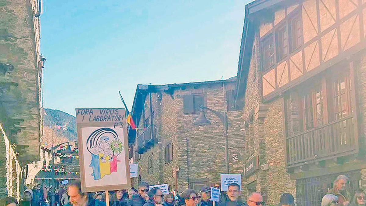 Manifestació, el febrer passat, contra el centre de recerca.