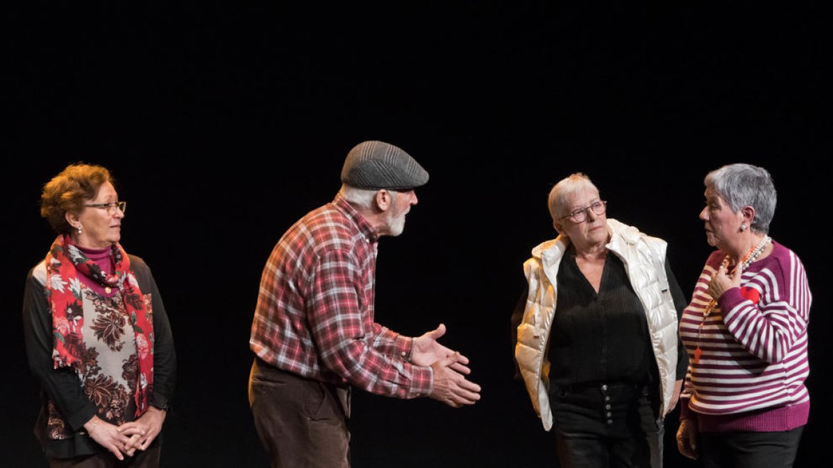 Actors de l'obra 'Un assassinat a la flor de la vida'