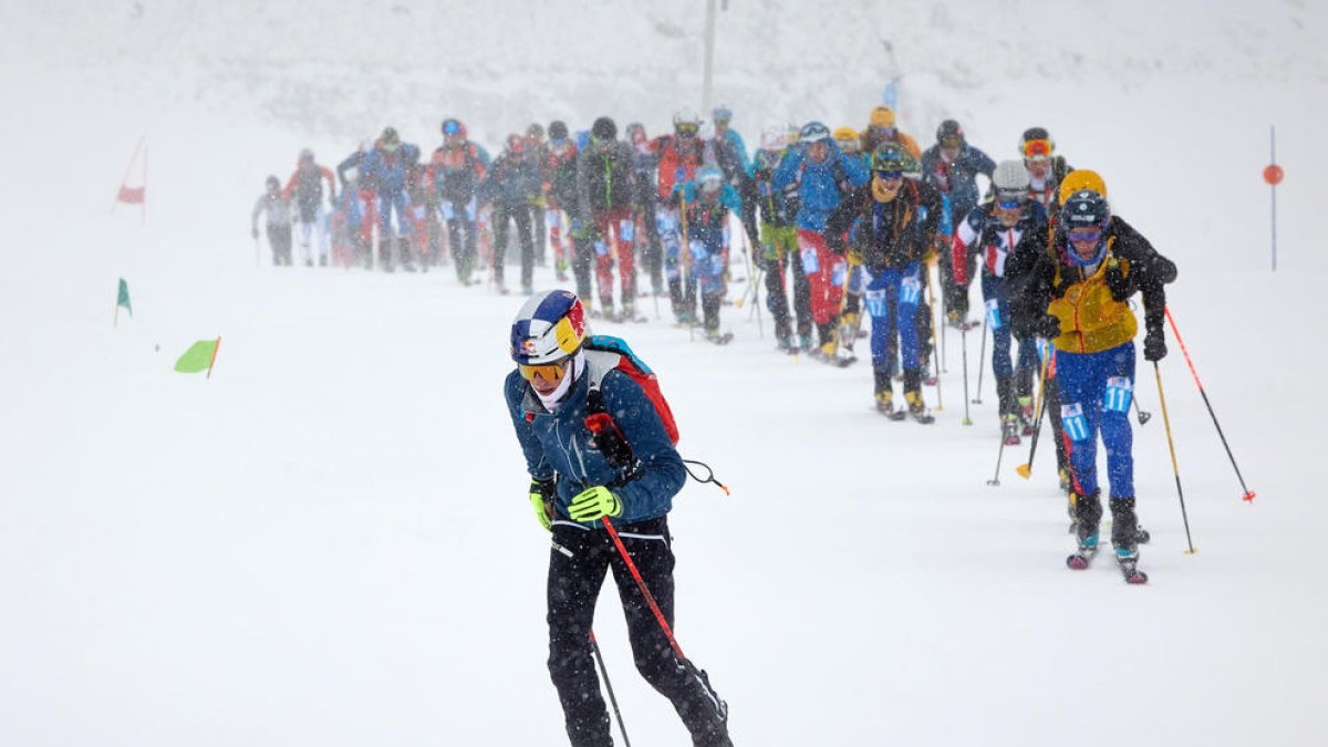 El vent i la neu compliquen la primera jornada