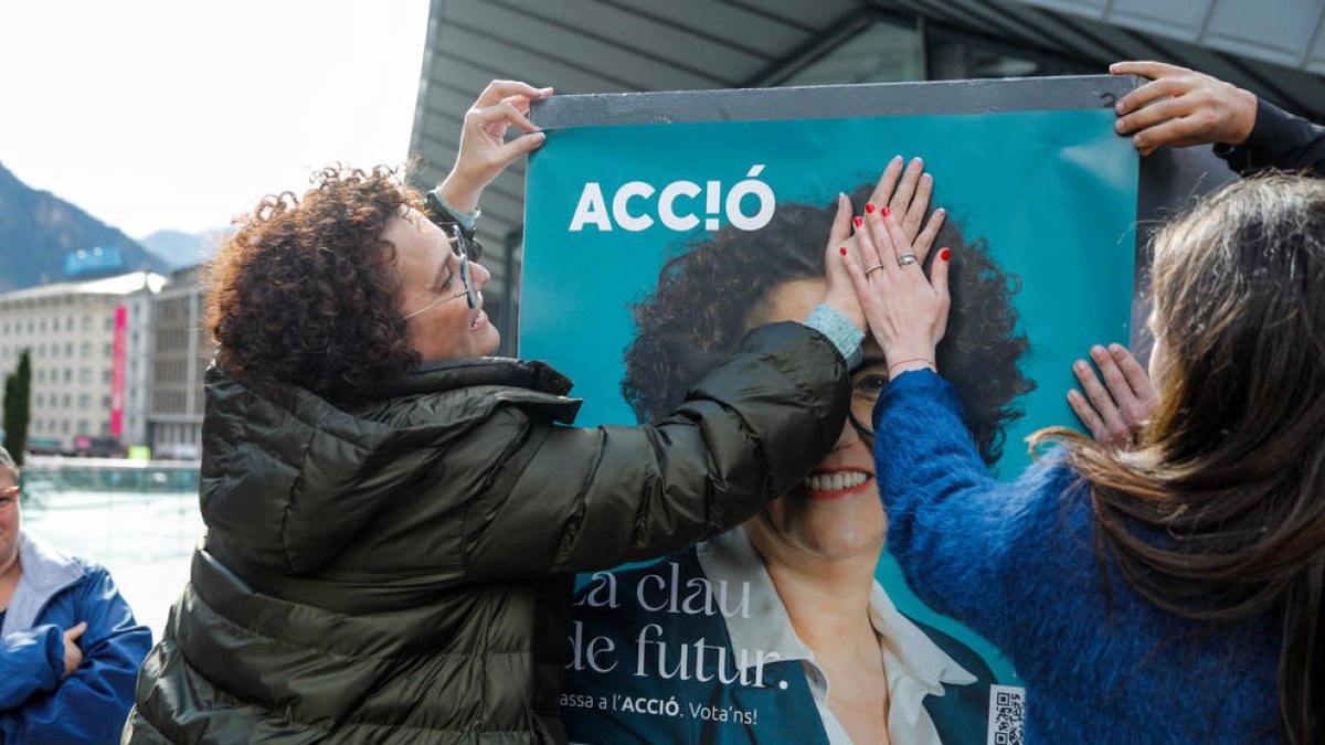 Penjada de cartells.