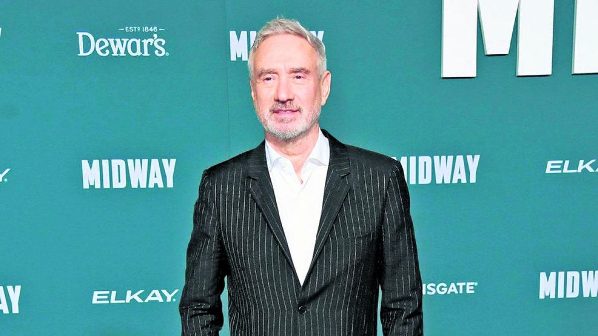 Roland Emmerich es posa al capdavant del projecte.