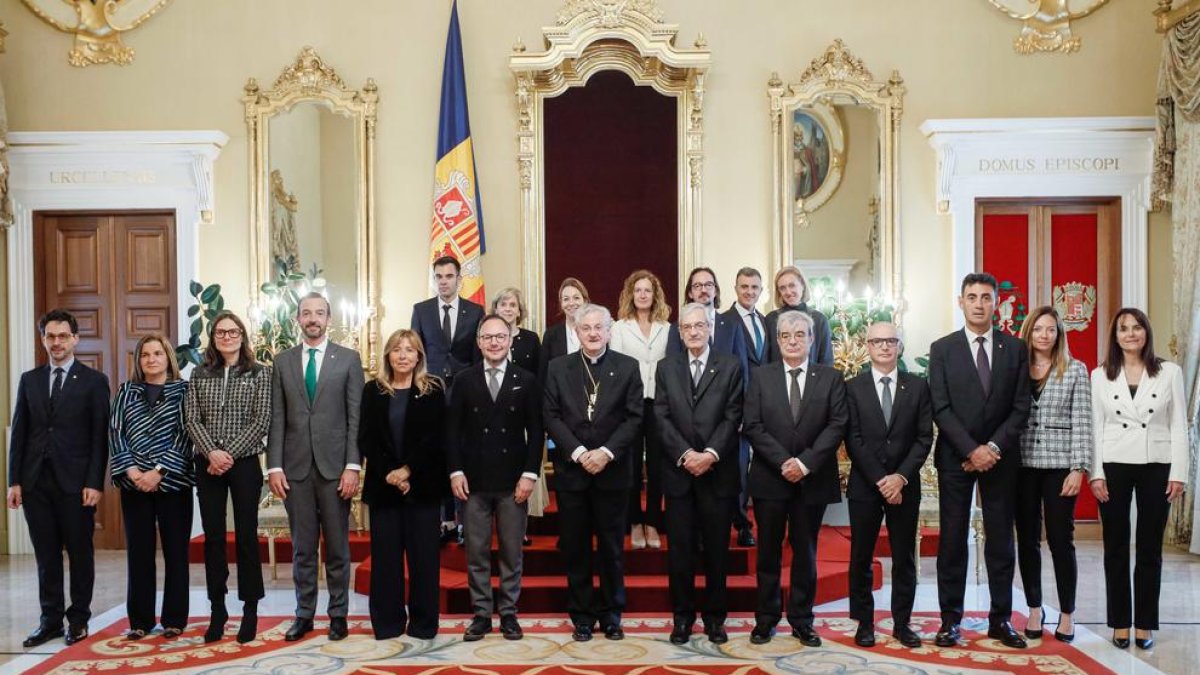 Visita oficial dels nous membres del Govern al Copríncep Episcopal