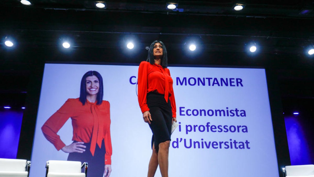 Carine Montaner, cap de la llista nacional d'Andorra Endavant, ahir al míting central de campanya.