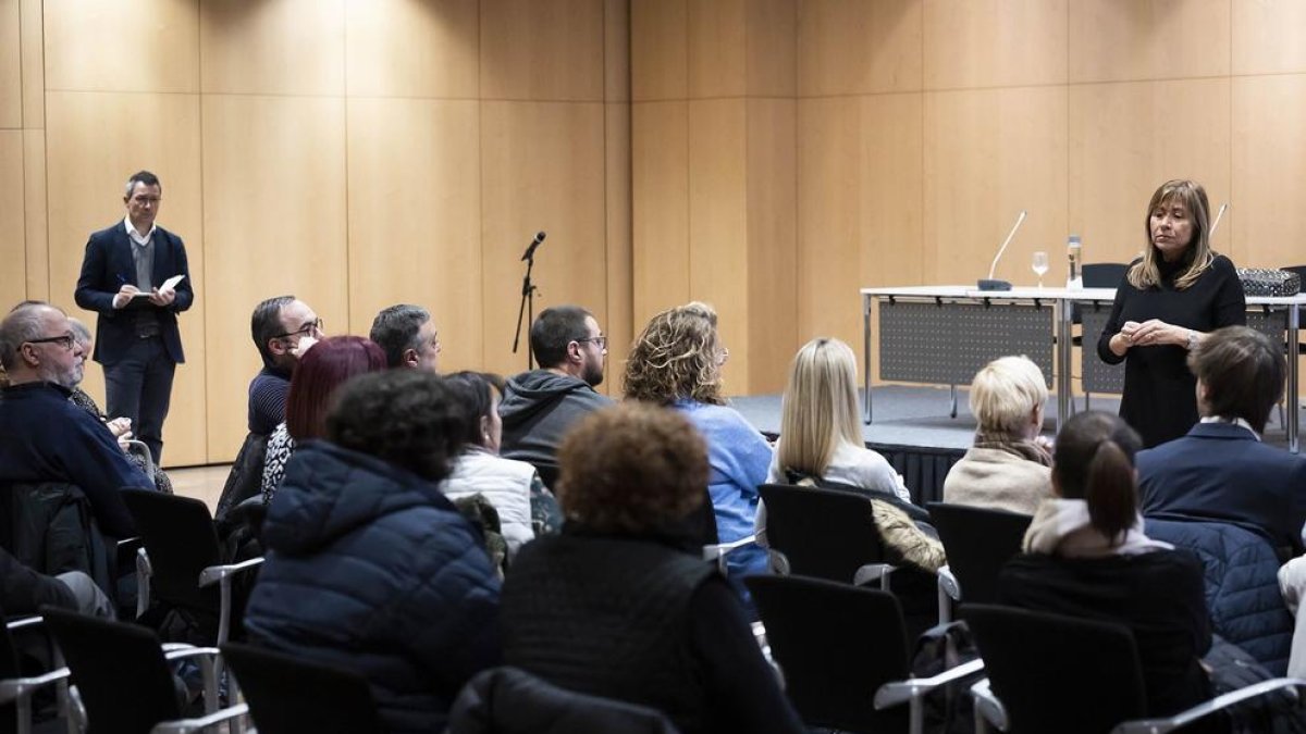 Reunió del comú amb els veïns de la Margineda ahir al vespre