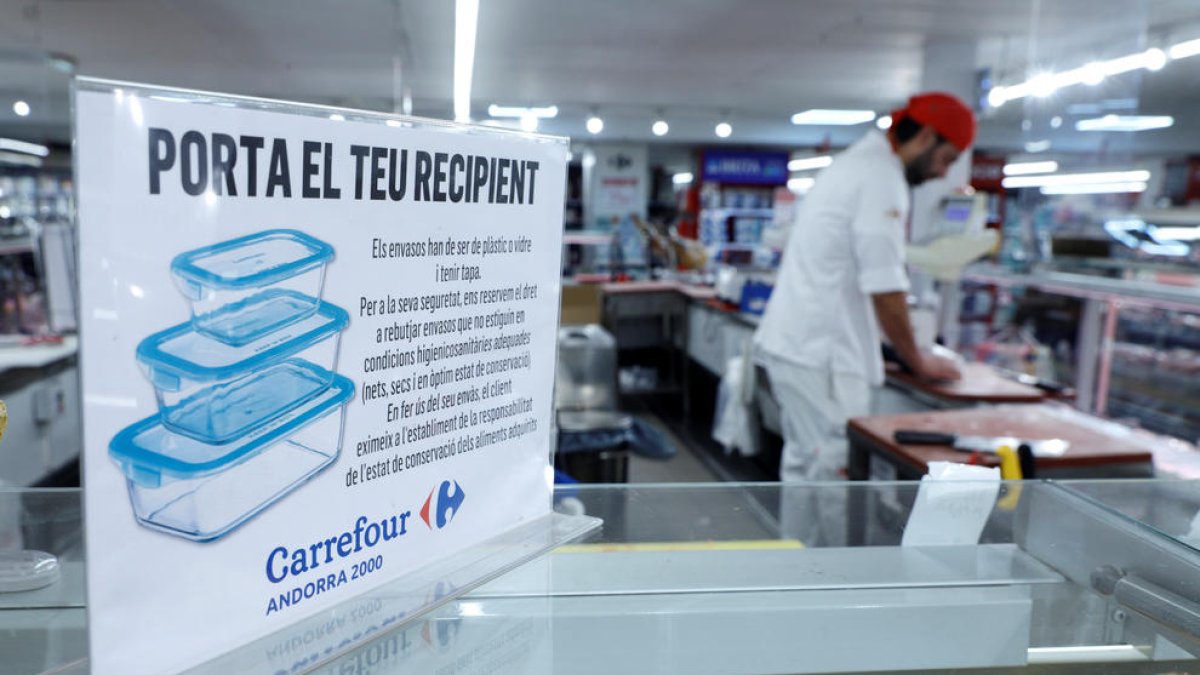 Carnisseria d'un supermercat d'Andorra la Vella.
